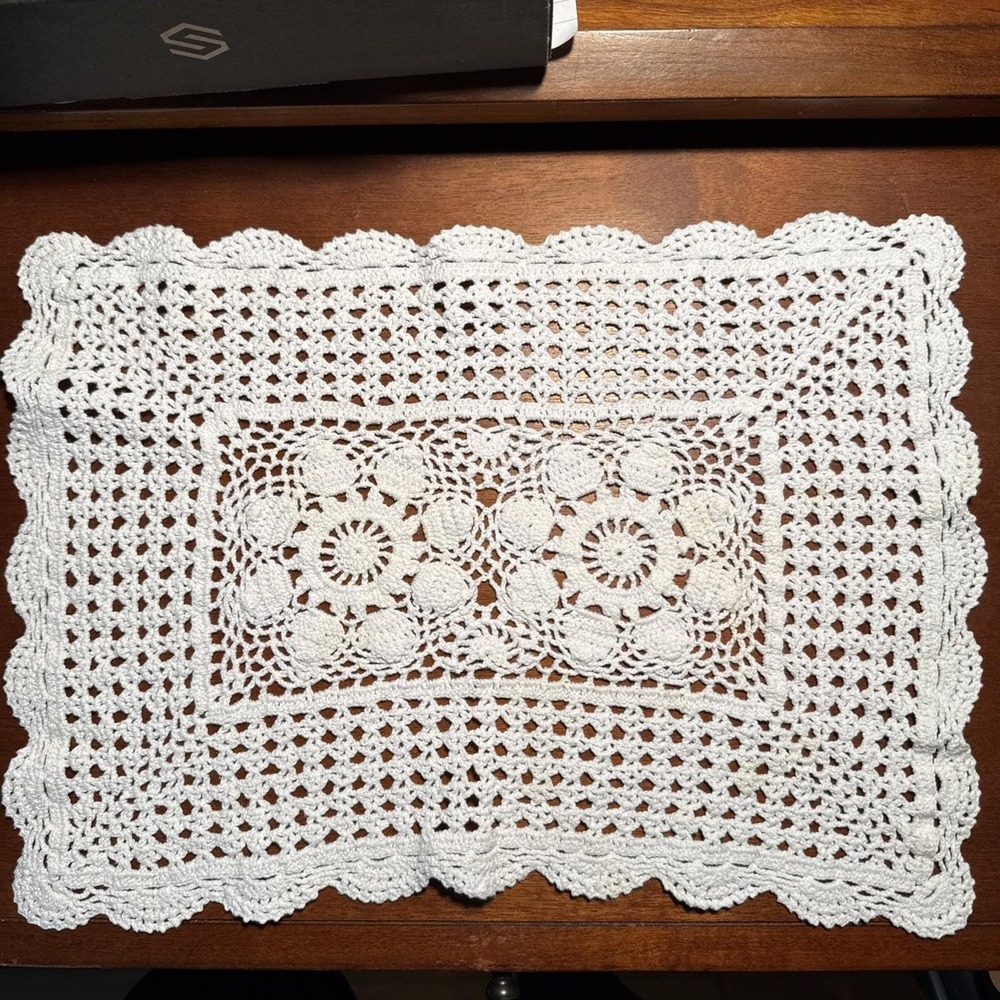 Set of 4 Vintage Hand Crocheted Doilies White Cotton Lace